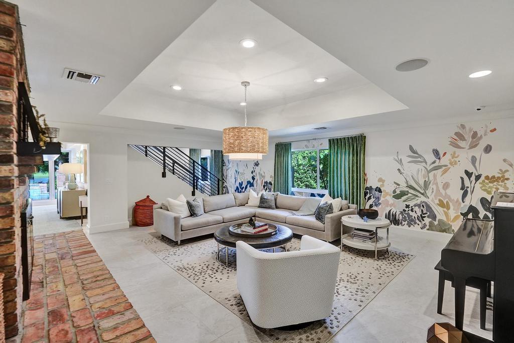 BOCA RATON BATH & TENNIS - Residential