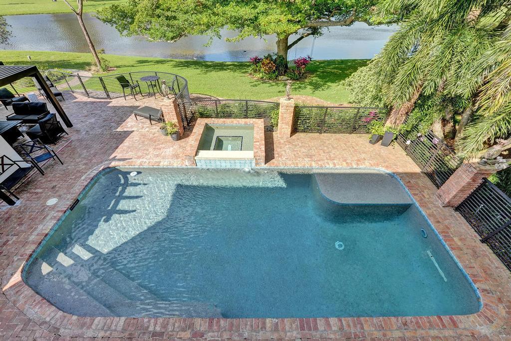 BOCA RATON BATH & TENNIS - Residential