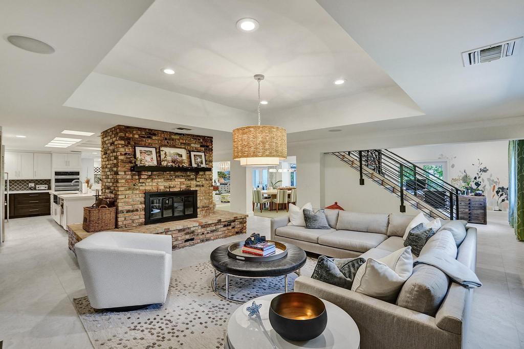 BOCA RATON BATH & TENNIS - Residential