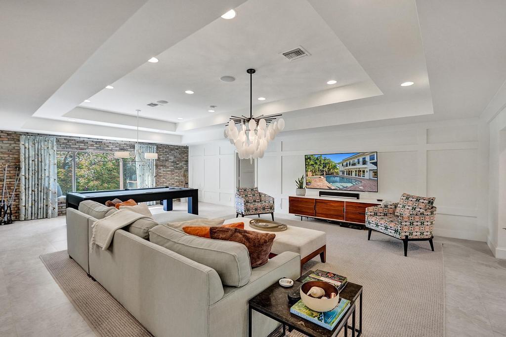 BOCA RATON BATH & TENNIS - Residential