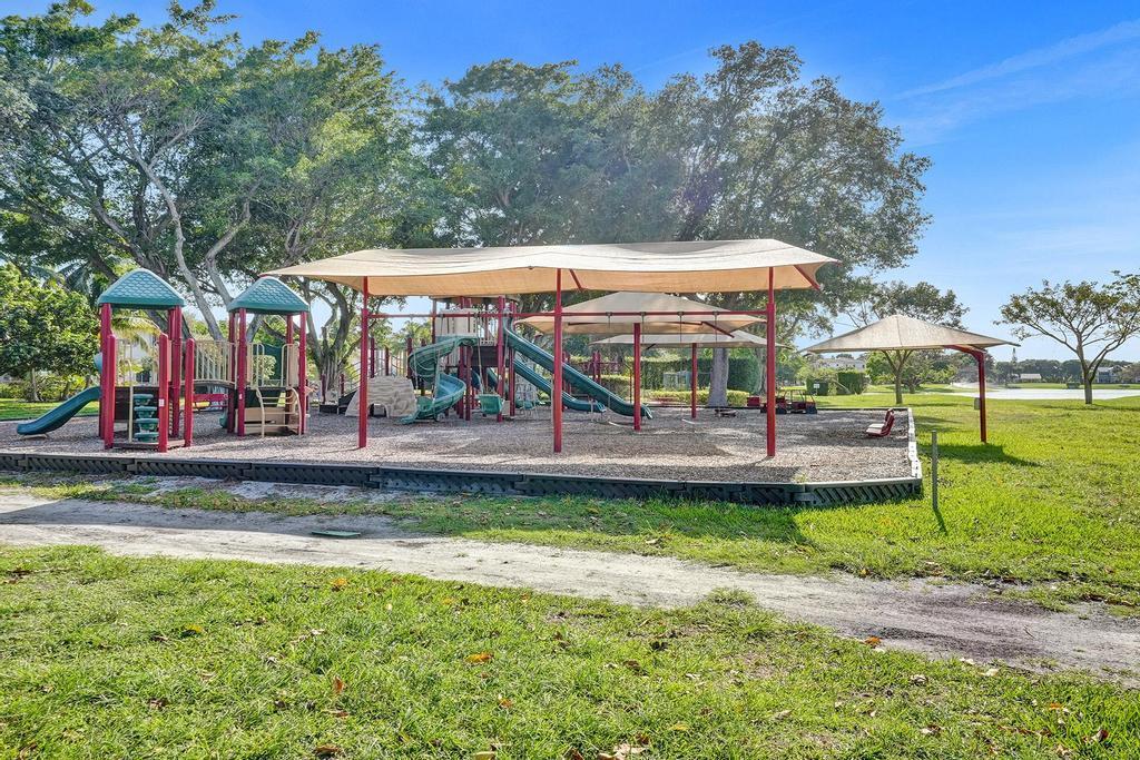 BOCA RATON BATH & TENNIS - Residential