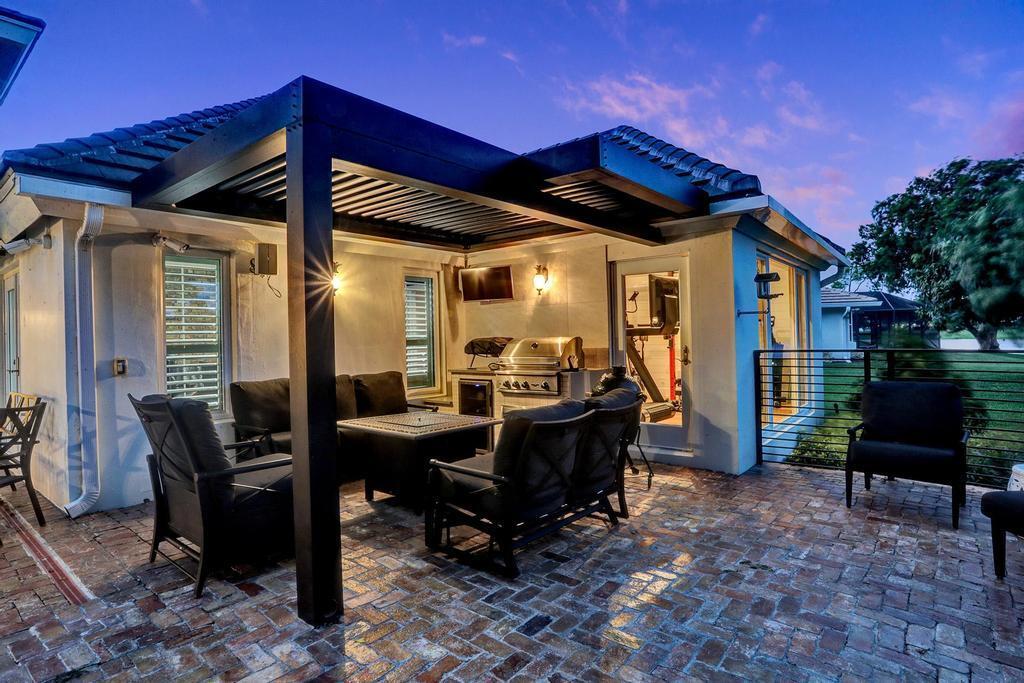 BOCA RATON BATH & TENNIS - Residential