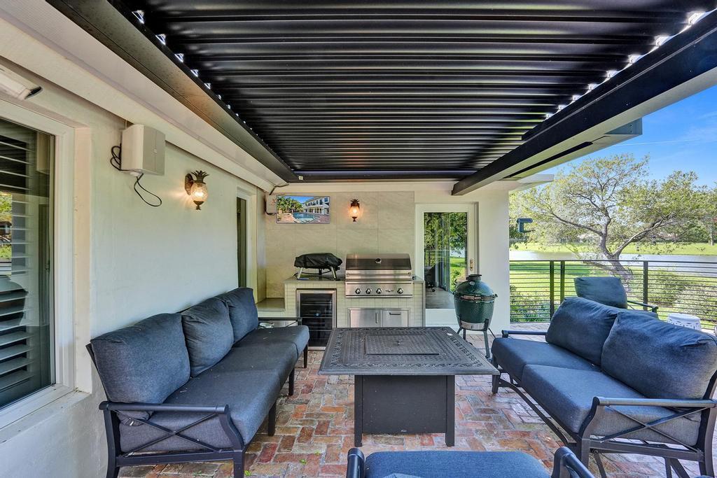 BOCA RATON BATH & TENNIS - Residential