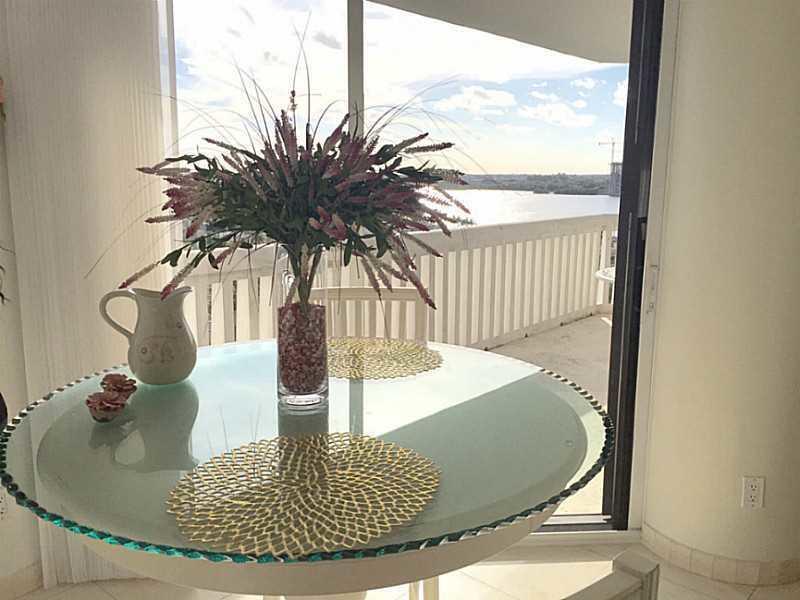 WILLIAMS ISLAND - Residential