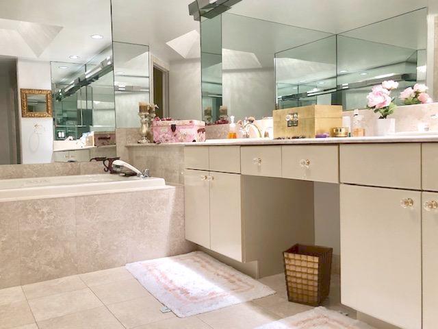 WILLIAMS ISLAND - Residential