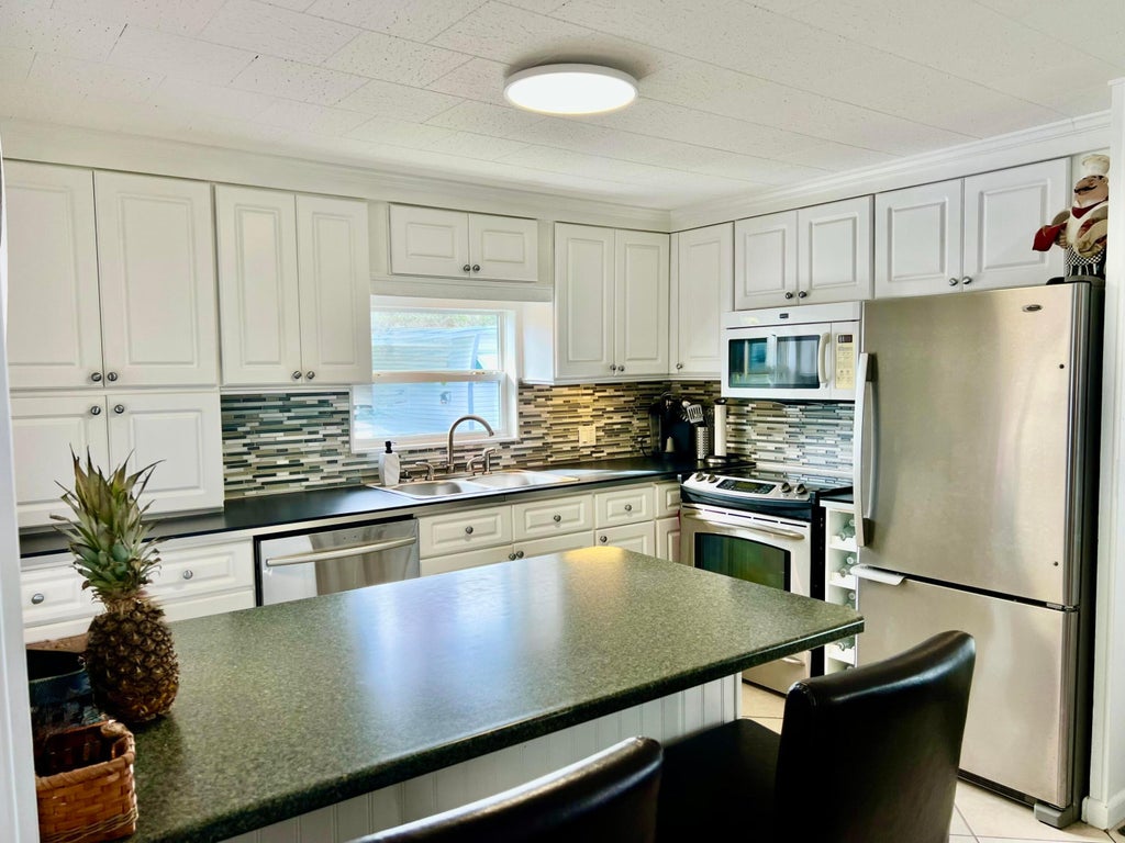 Photo of 3225 South Street, Hollywood, FL 33021 (MLS # B26065918)