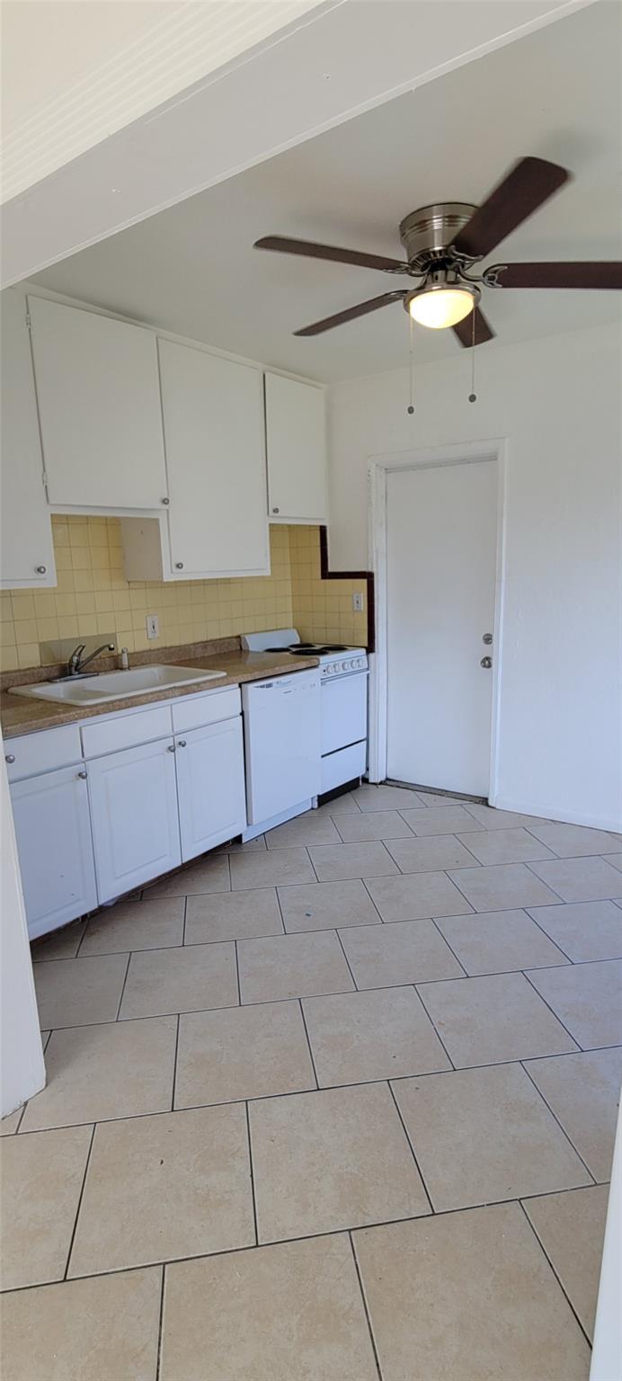 North Hollywood 4-1 B - Residential Lease