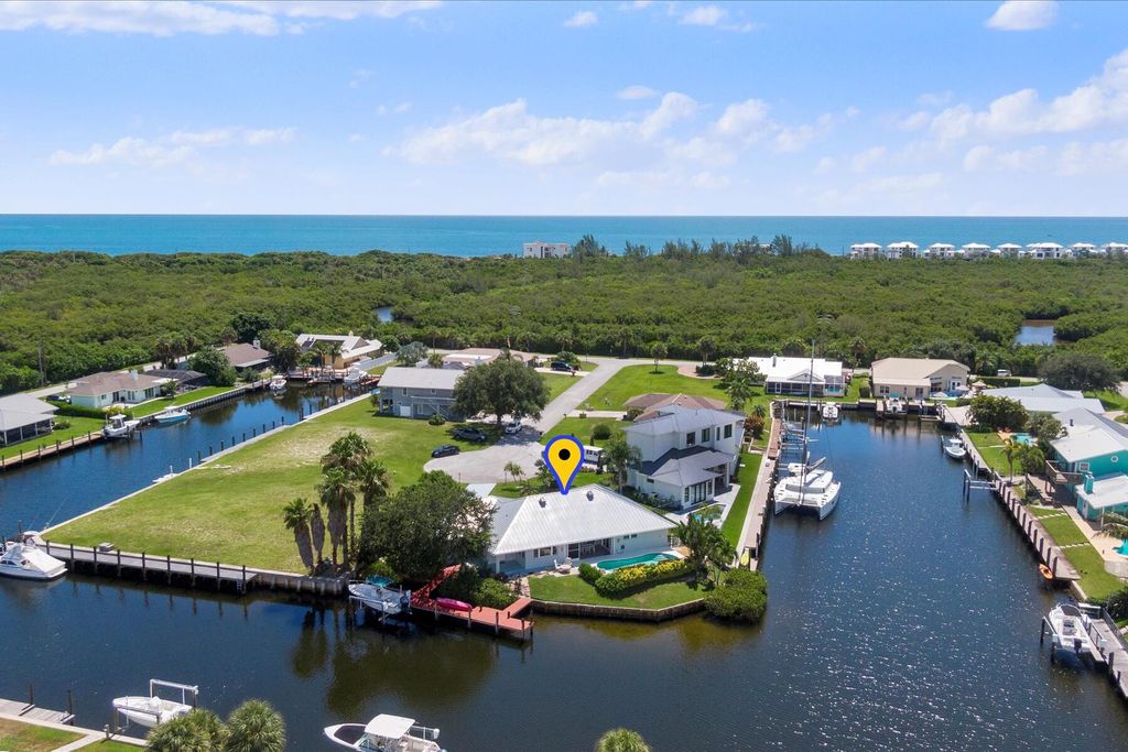 Photo of 17 Crown Court, Hutchinson Island, FL 34949 (MLS # R11001546)