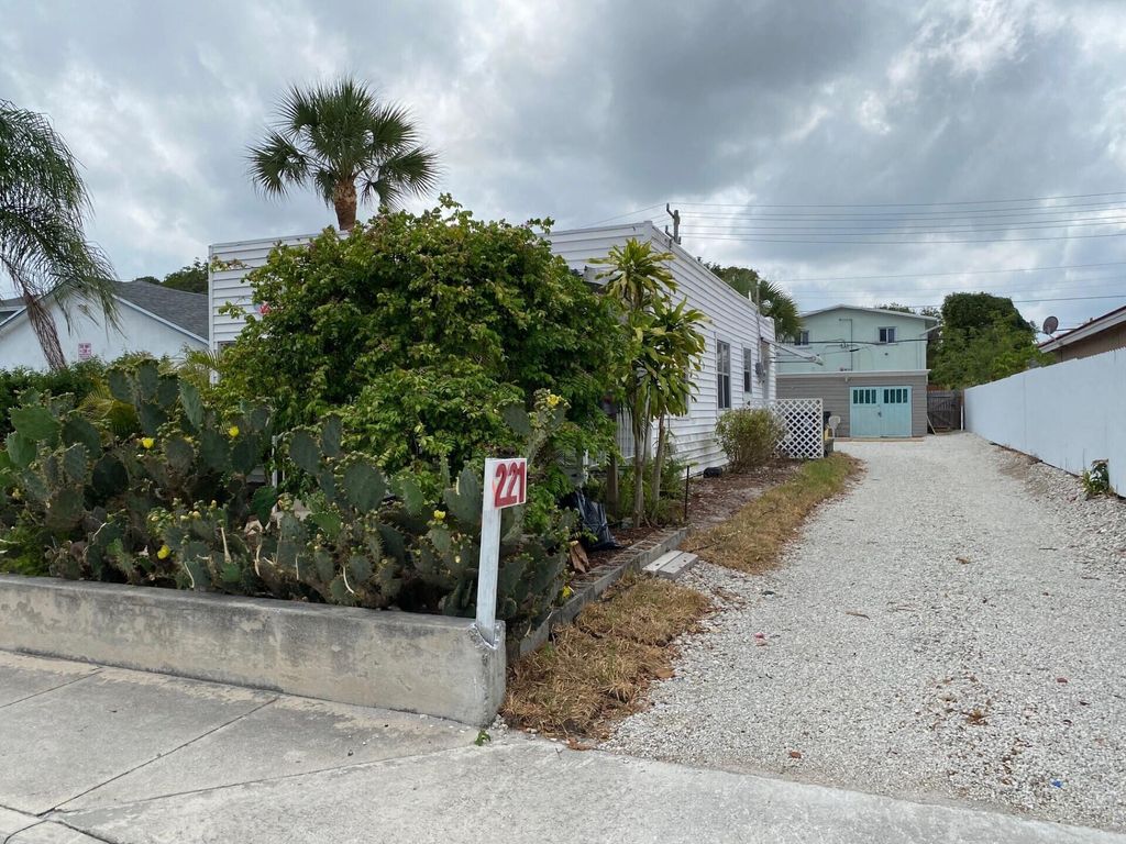 Photo of 221 N C Street, Lake Worth Beach, FL 33460 (MLS # R10988881)