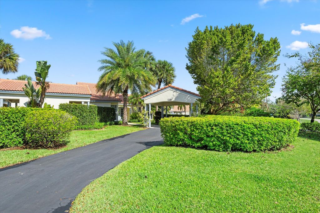 Photo of 2235 Las Brisas Court, Wellington, FL 33414 (MLS # B26007349)