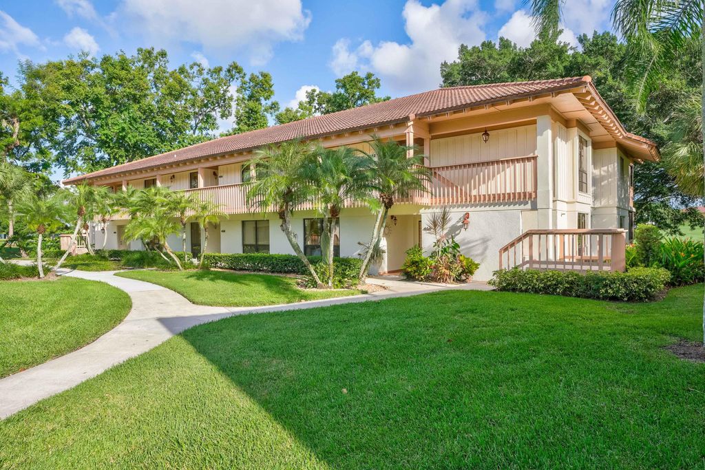 Photo of 456 Brackenwood Lane S, Palm Beach Gardens, FL 33418 (MLS # R10769111)