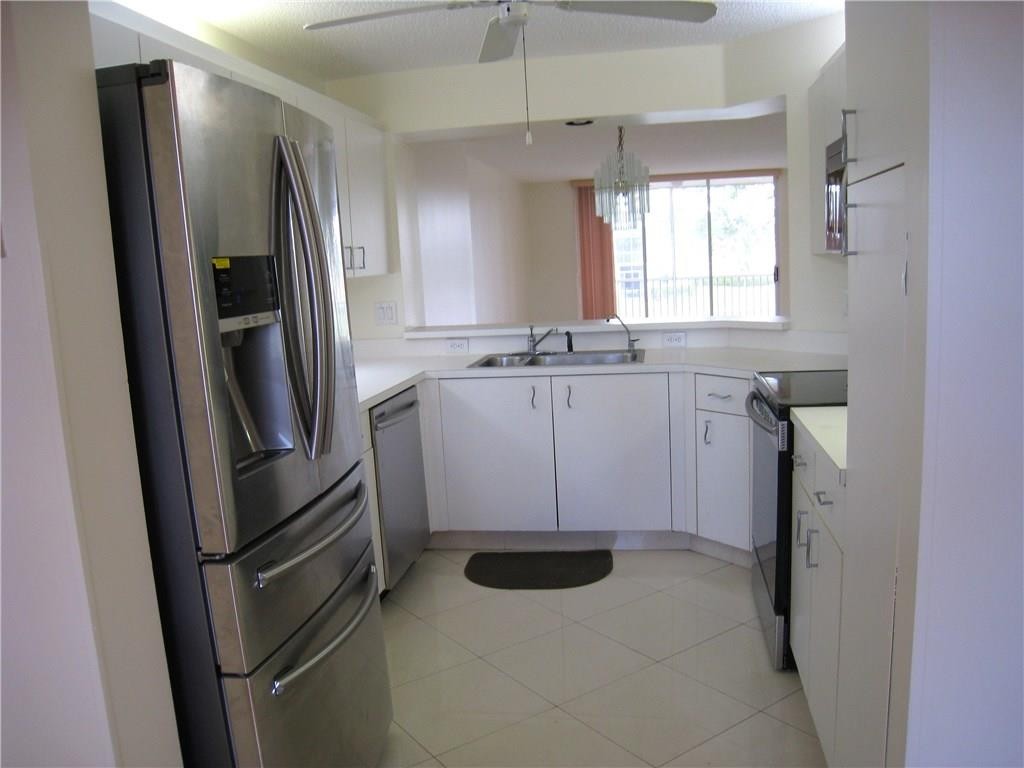 KINGS POINT - Residential