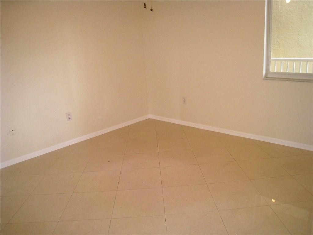 KINGS POINT - Residential