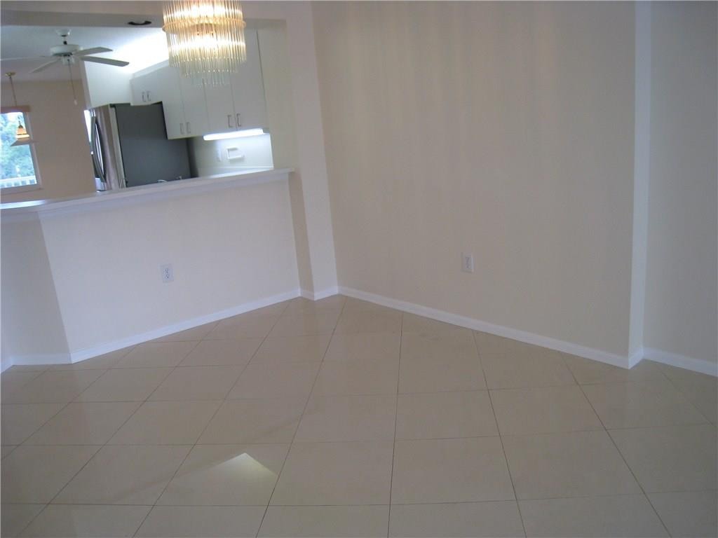 KINGS POINT - Residential