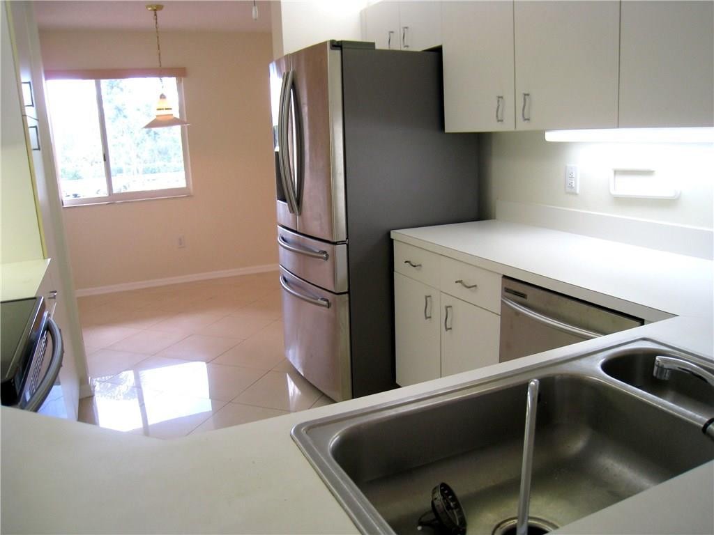 KINGS POINT - Residential