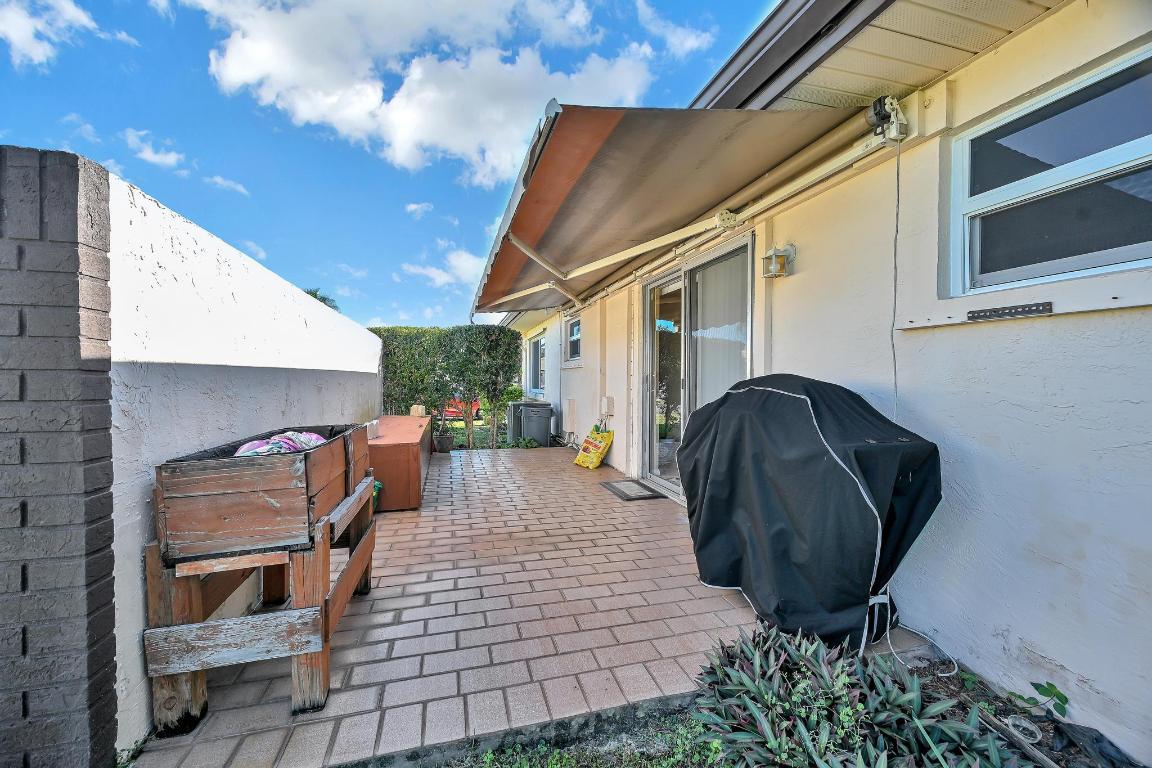 THE GROVE CONDOMINIUM SECTION 1 - Residential