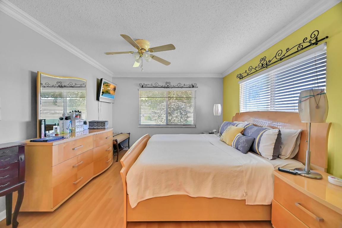 THE GROVE CONDOMINIUM SECTION 1 - Residential