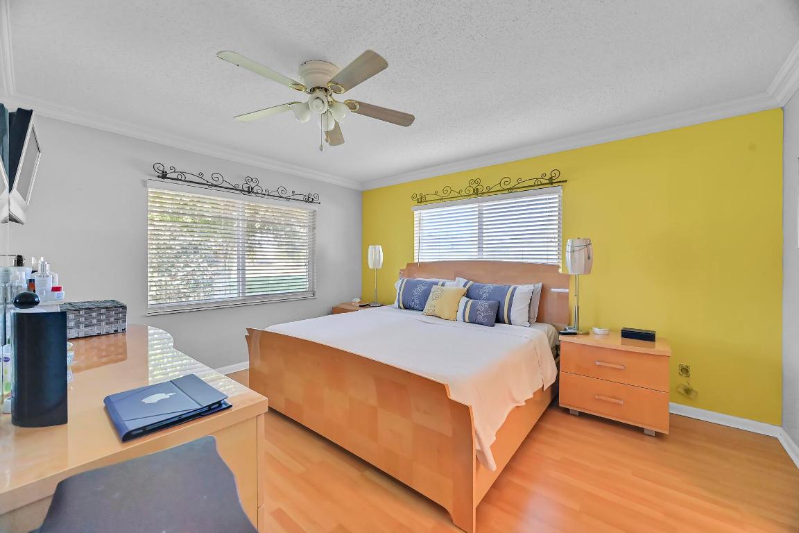 THE GROVE CONDOMINIUM SECTION 1 - Residential