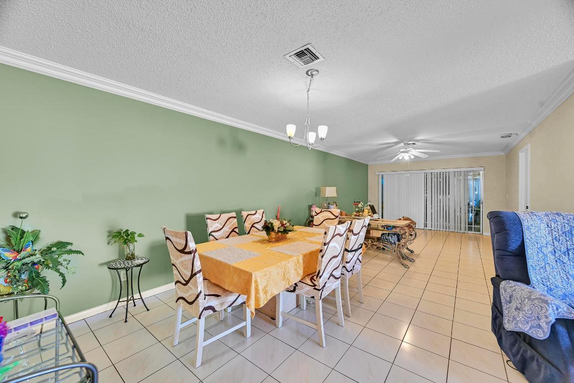 THE GROVE CONDOMINIUM SECTION 1 - Residential