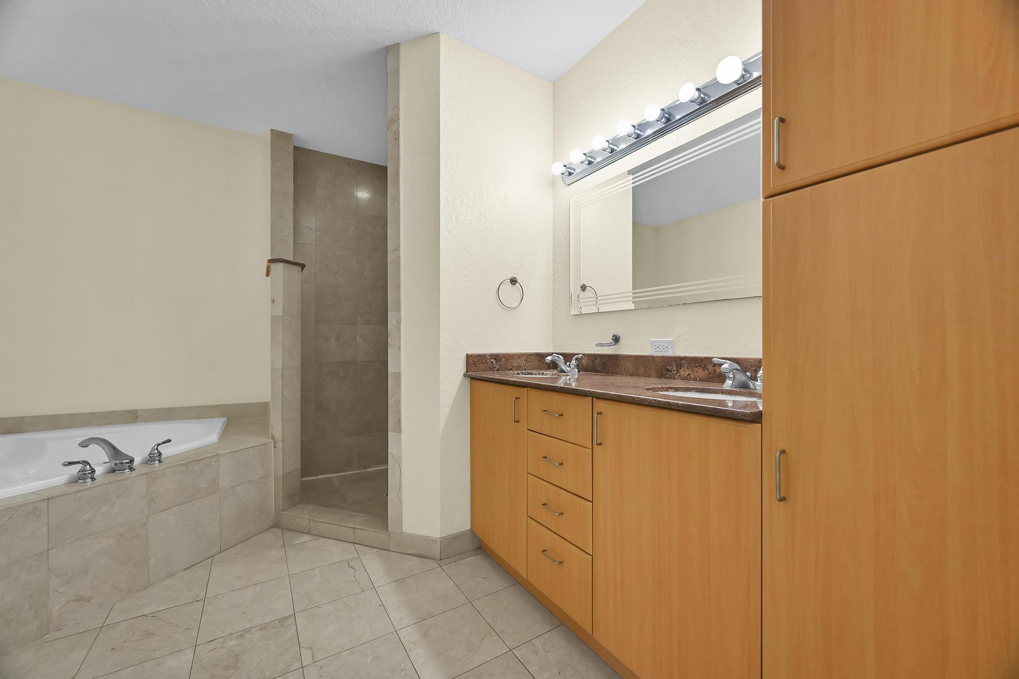 PARK PLACE CONDO - Residential