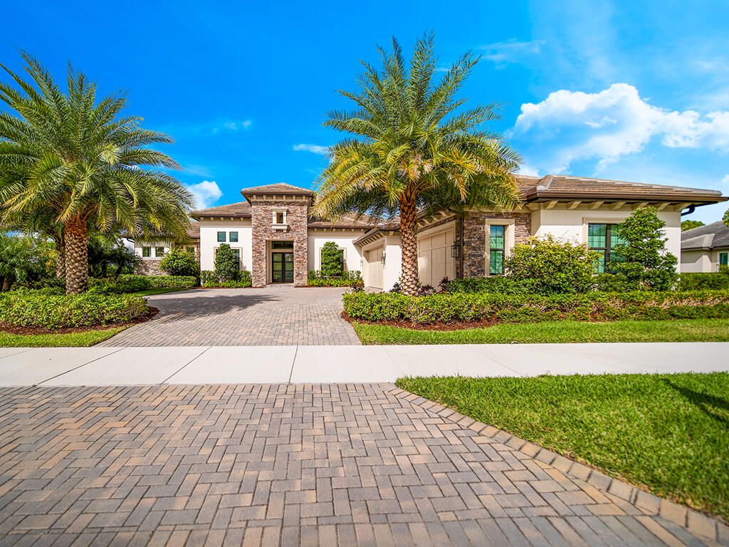 Photo of 846 SW Winston Avenue, Palm City, FL 34990 (MLS # R10934986)