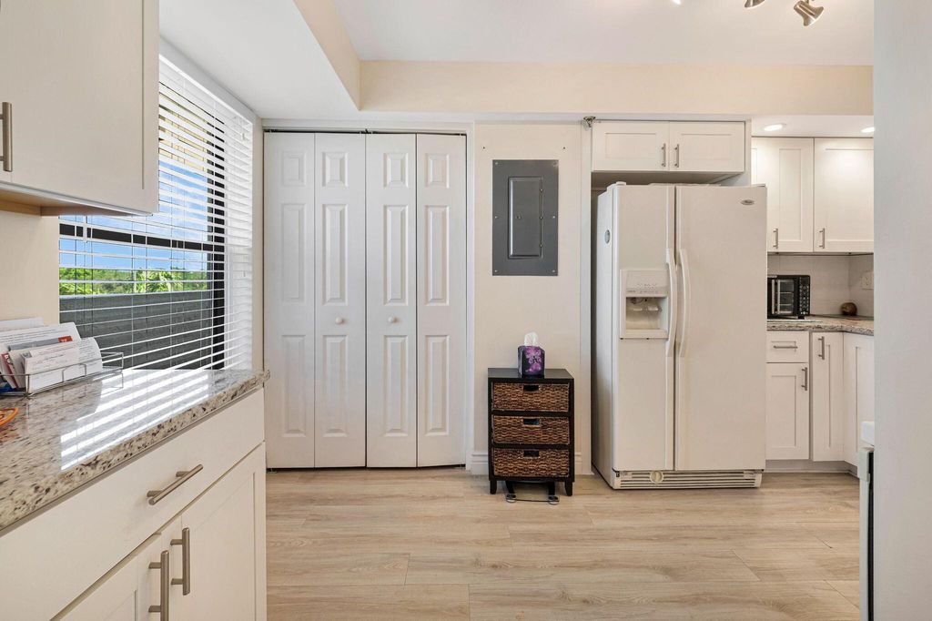 Photo of 6562 Boca Del Mar Drive #523, Boca Raton, FL 33433 (MLS # R11096335)