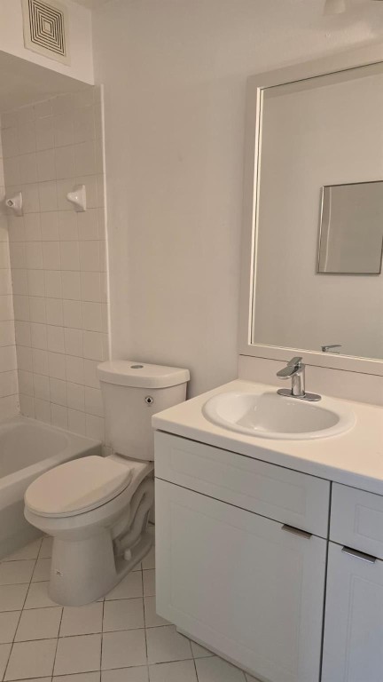 SAN MESSINA - Residential Lease