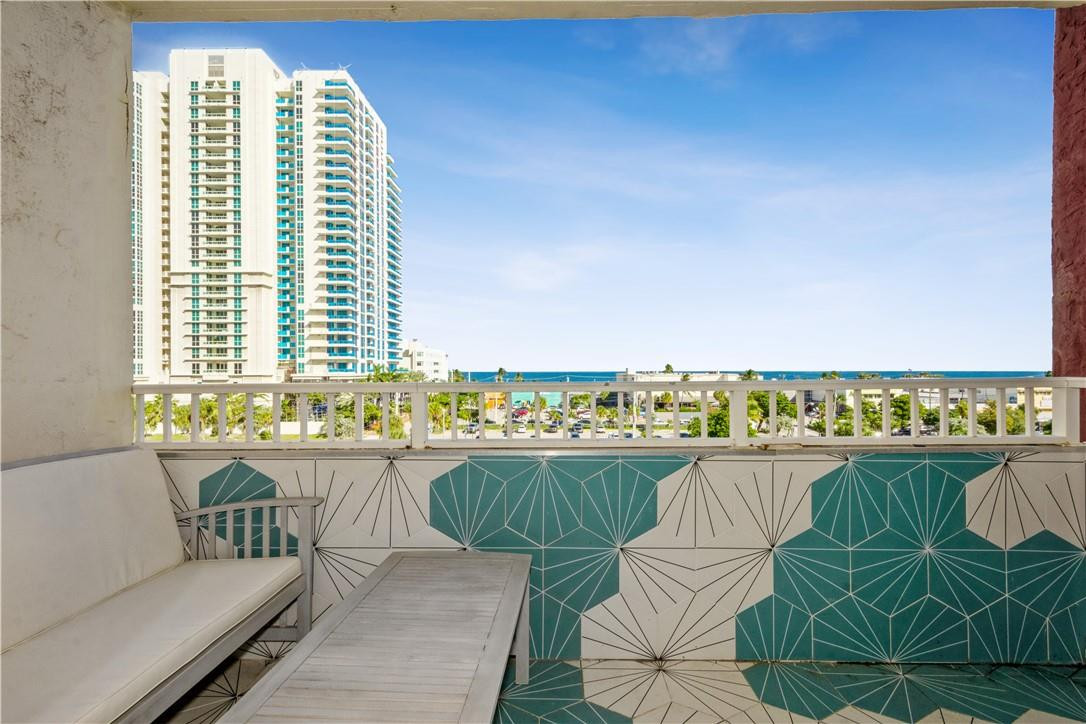 Leisure Beach Condominium - Residential
