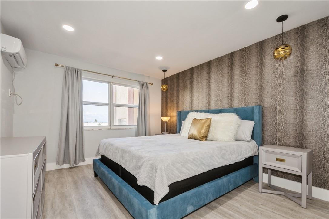 Leisure Beach Condominium - Residential