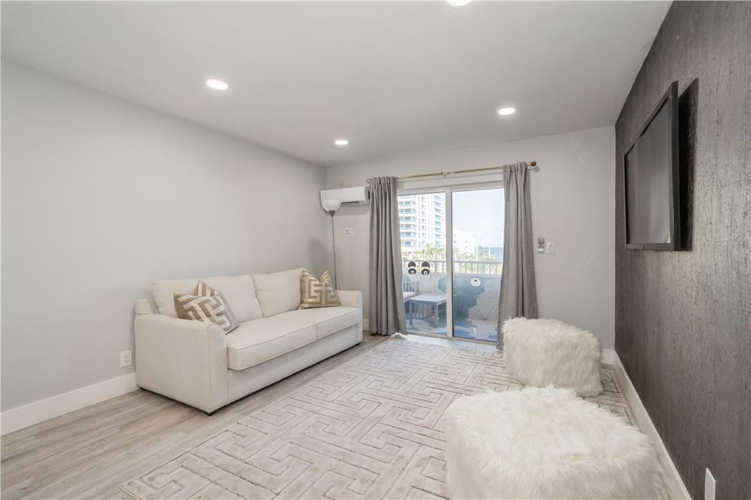 Leisure Beach Condominium - Residential