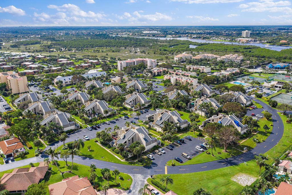 Photo of 1605 Us-1 #Sl6e, Jupiter, FL 33477 (MLS # B26021538)