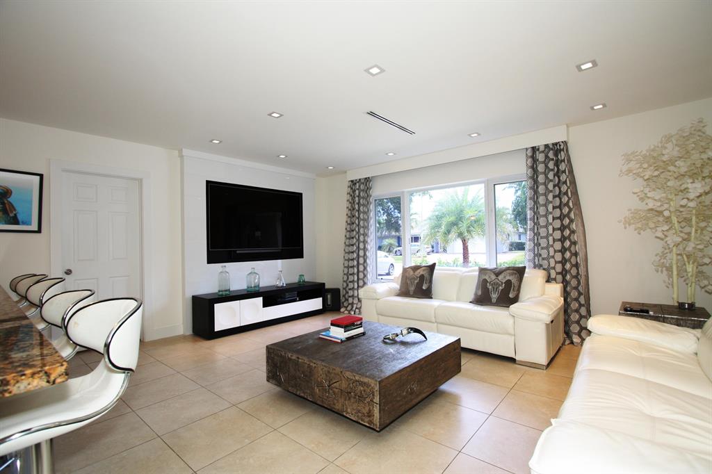 BOCA RATON SQUARE UNIT 15 - Residential Lease