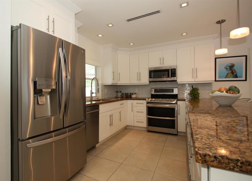 BOCA RATON SQUARE UNIT 15 - Residential Lease