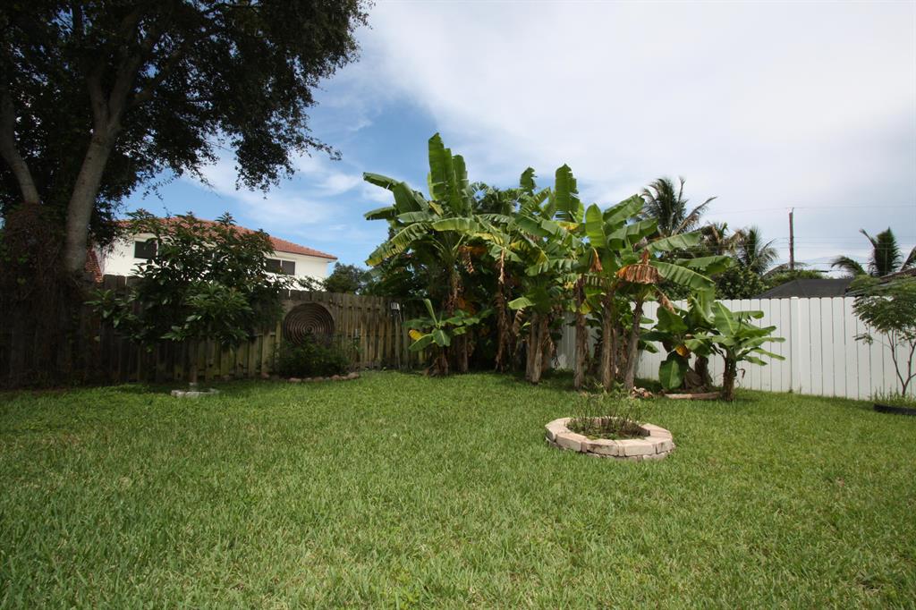 BOCA RATON SQUARE UNIT 15 - Residential Lease