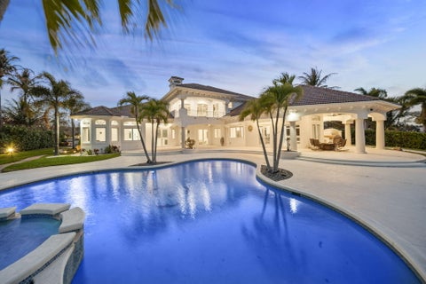 Photo of 1735 SE St Lucie Boulevard, Stuart, FL 34996 (MLS # B26029922)
