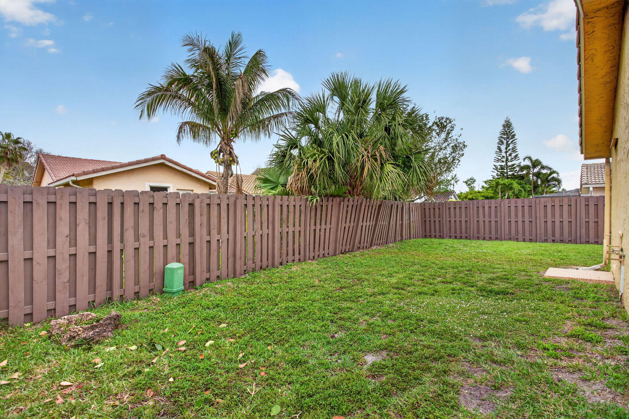 CORAL SPRINGS UNIVERSITY DRIVE - Residential