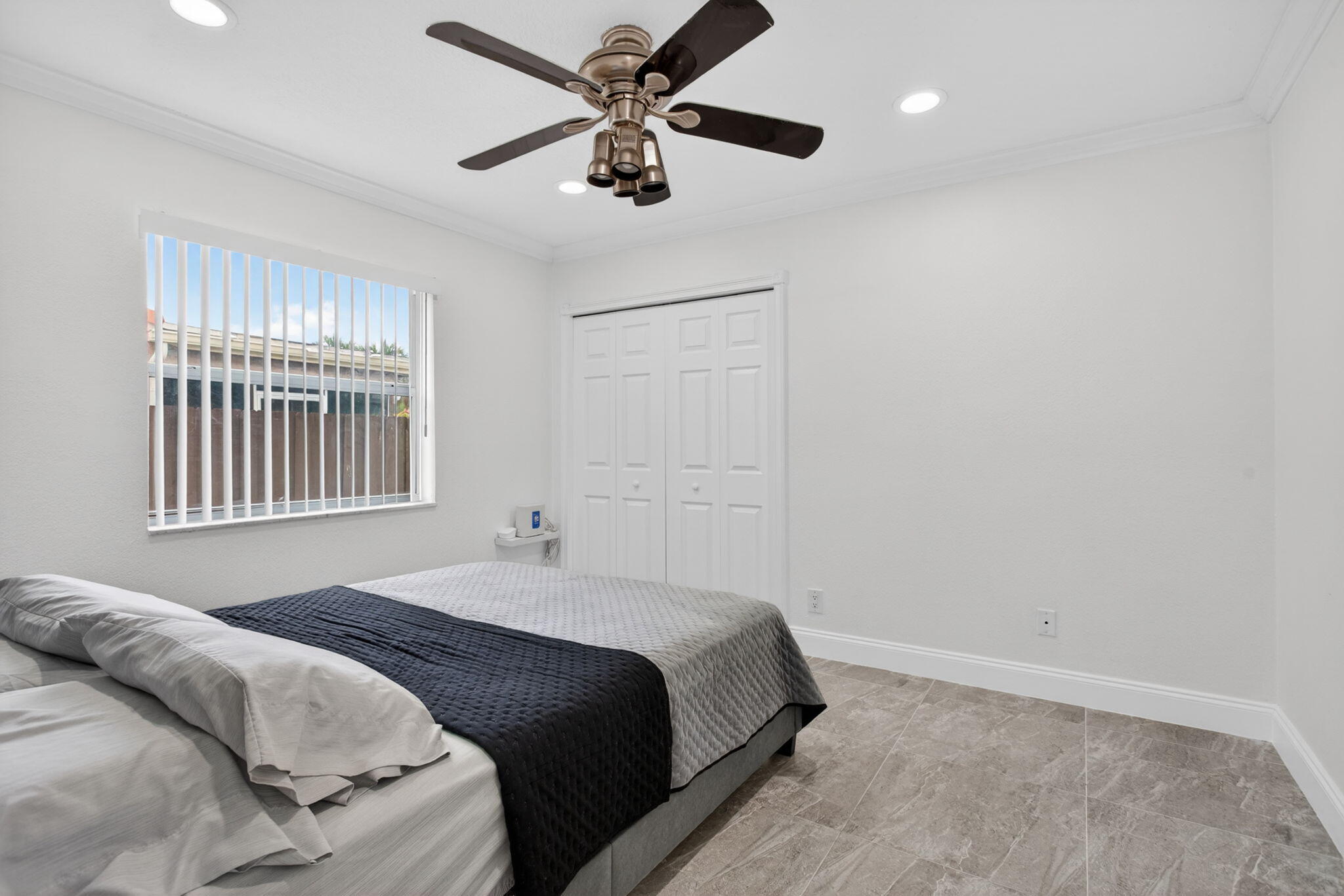 CORAL SPRINGS UNIVERSITY DRIVE - Residential