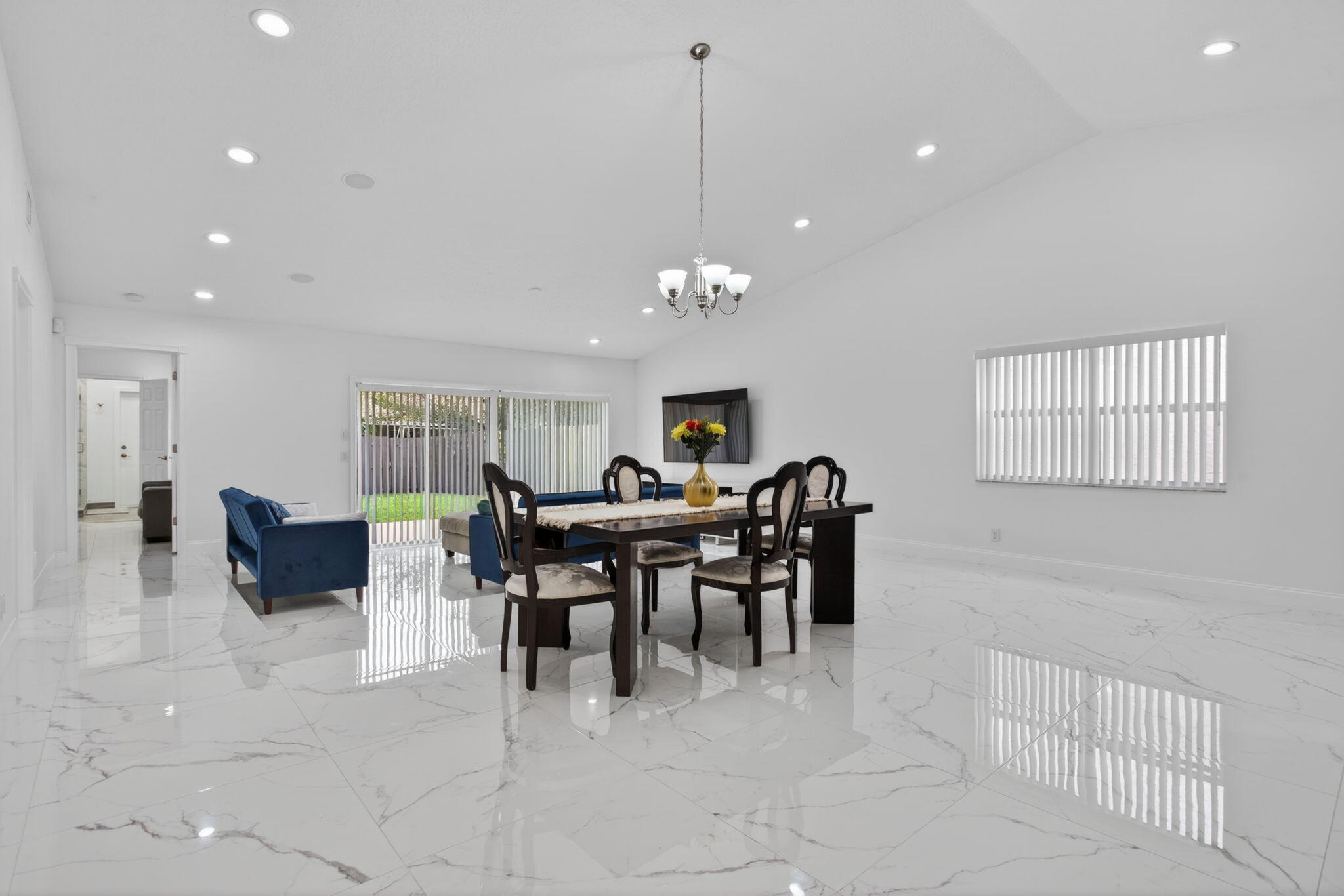CORAL SPRINGS UNIVERSITY DRIVE - Residential