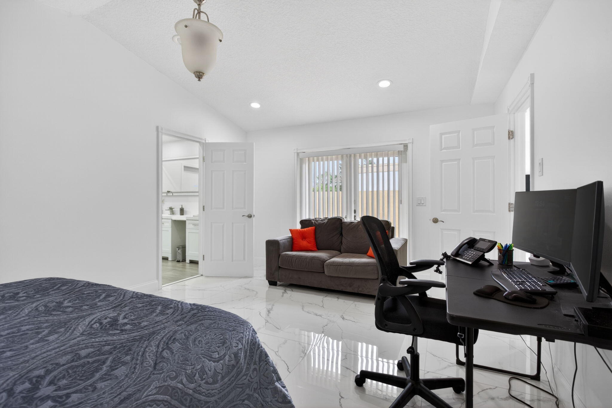 CORAL SPRINGS UNIVERSITY DRIVE - Residential