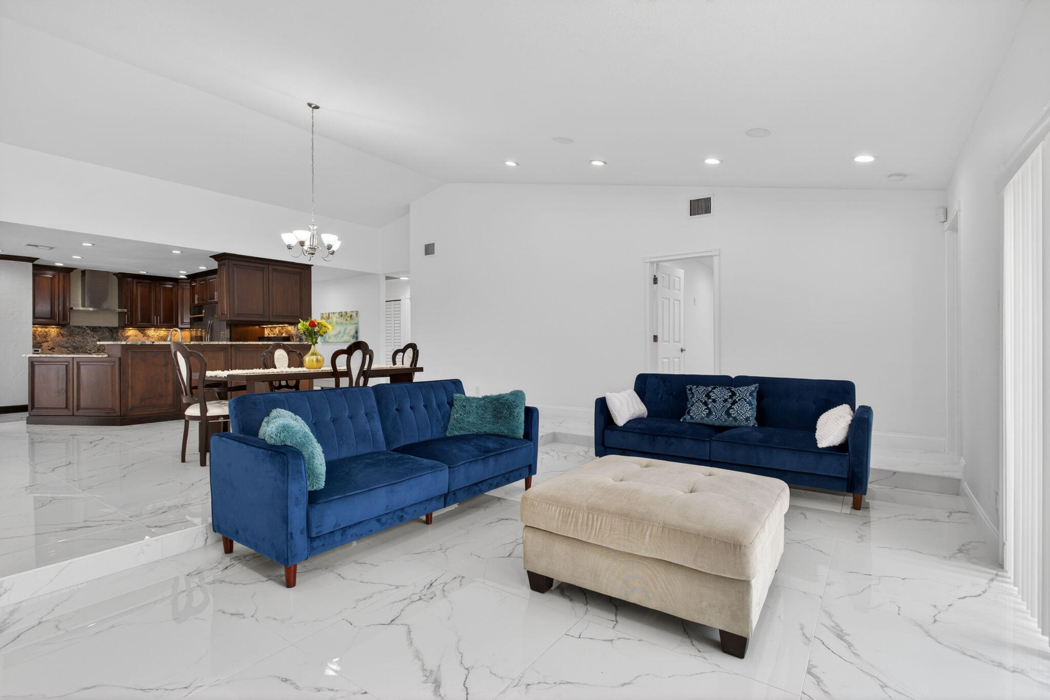 CORAL SPRINGS UNIVERSITY DRIVE - Residential