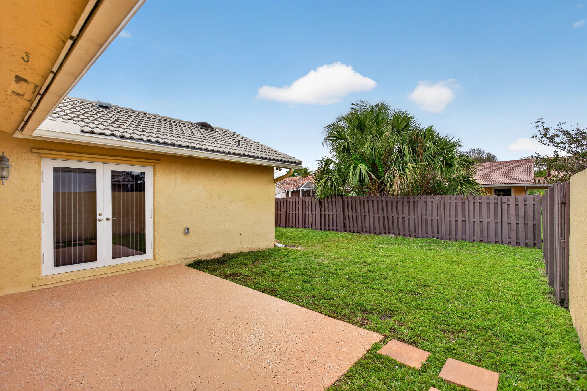 CORAL SPRINGS UNIVERSITY DRIVE - Residential
