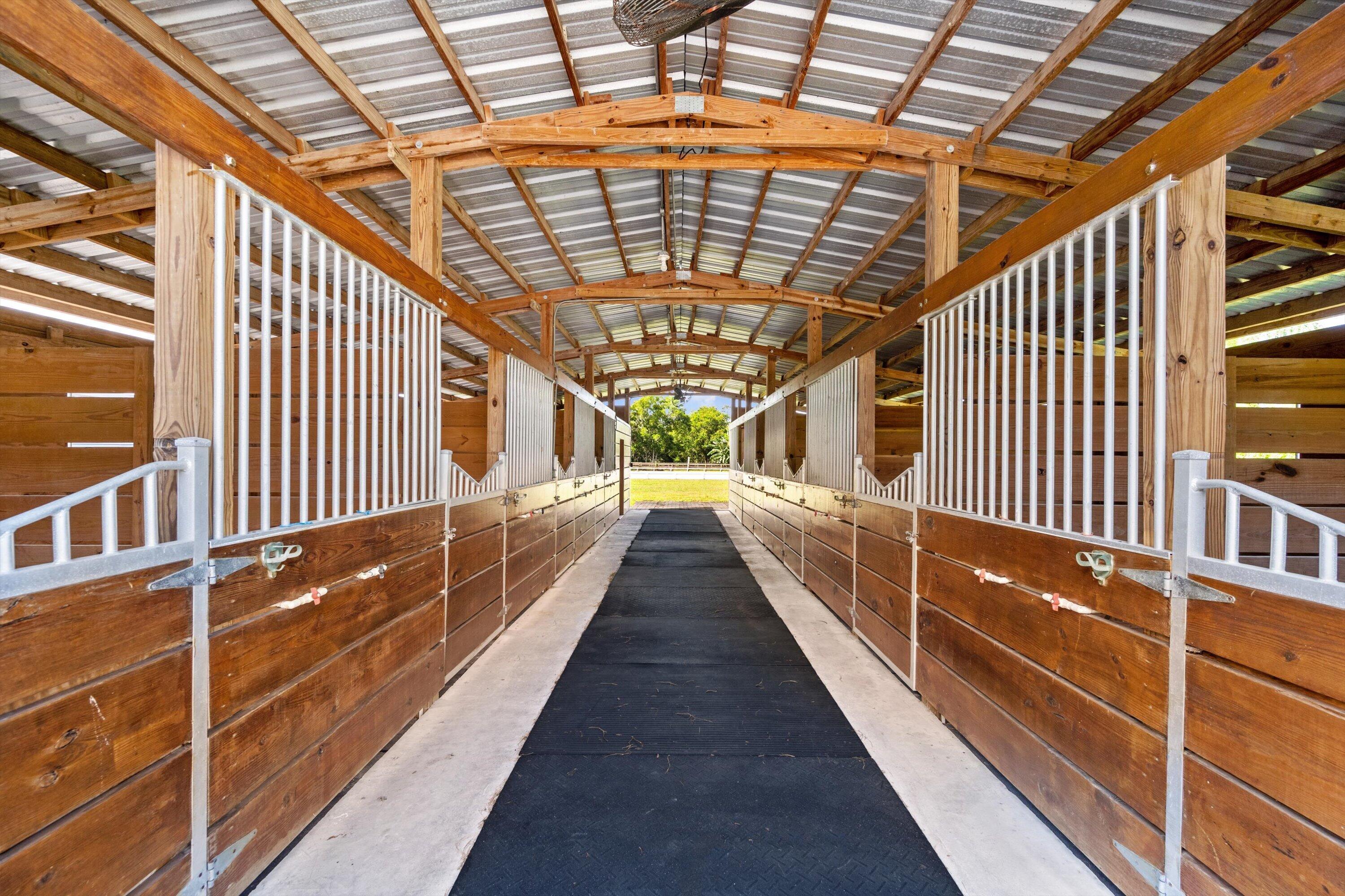 LOXAHATCHEE GROVES - Residential Lease