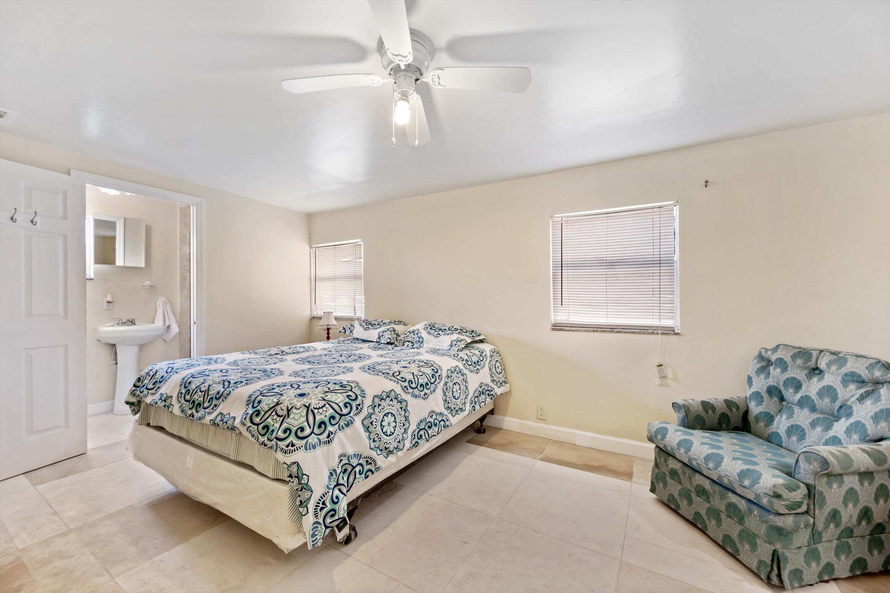 LOXAHATCHEE GROVES - Residential Lease