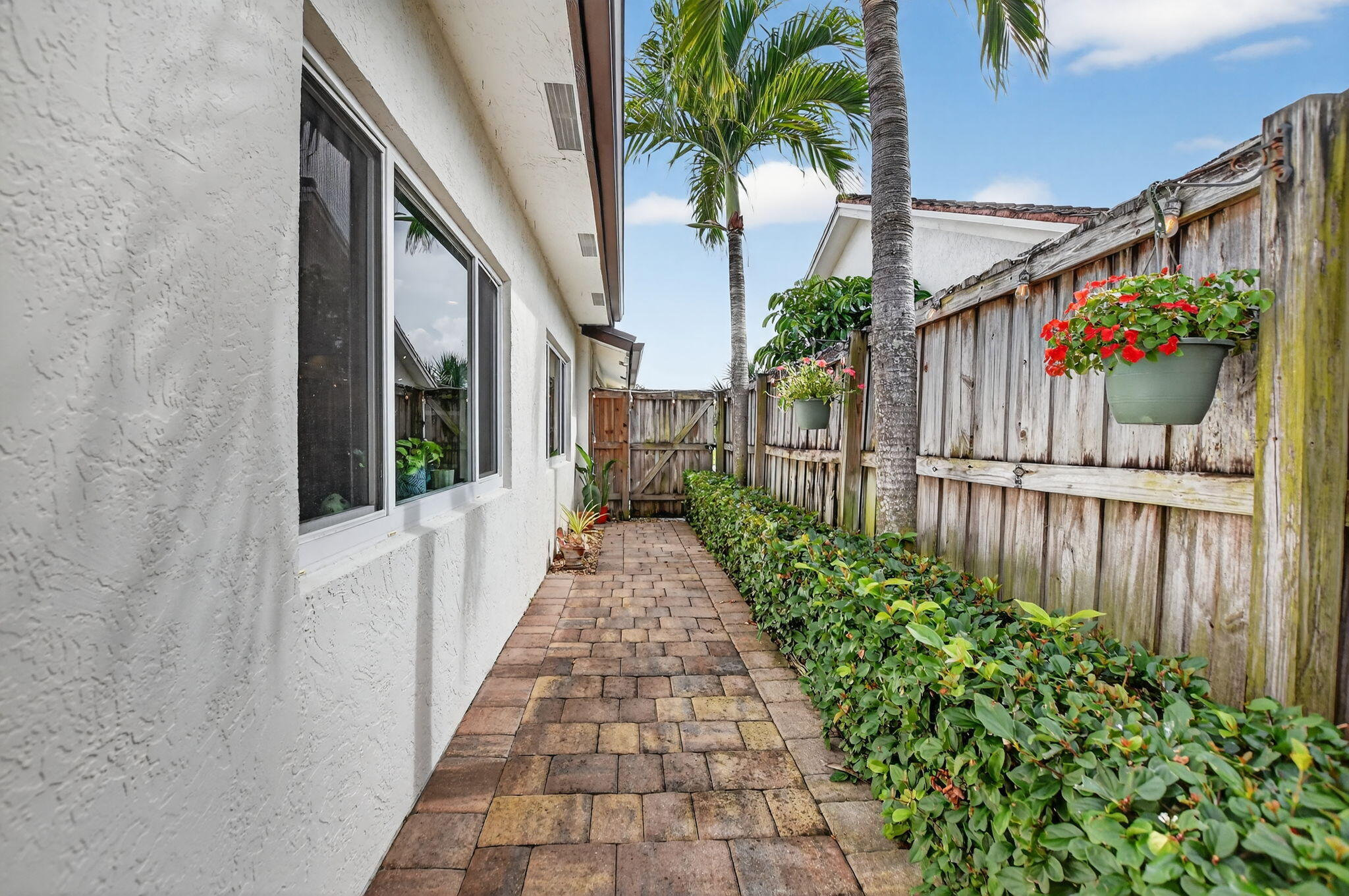 AMBERWOODS OF BOCA 2ND ADD - Residential