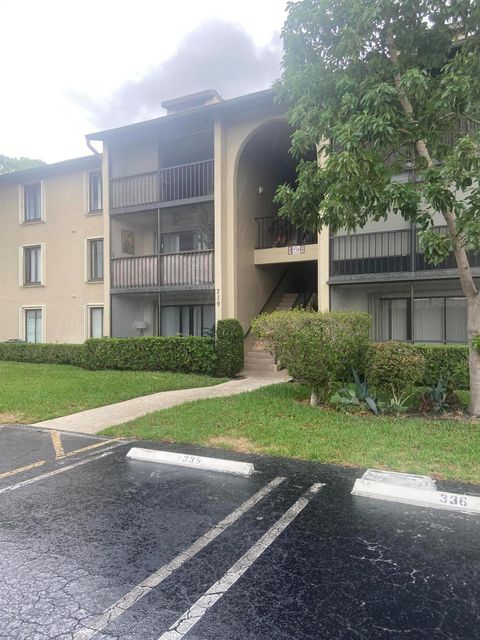 719 Sunny Pine Way G1 Greenacres FL 33415