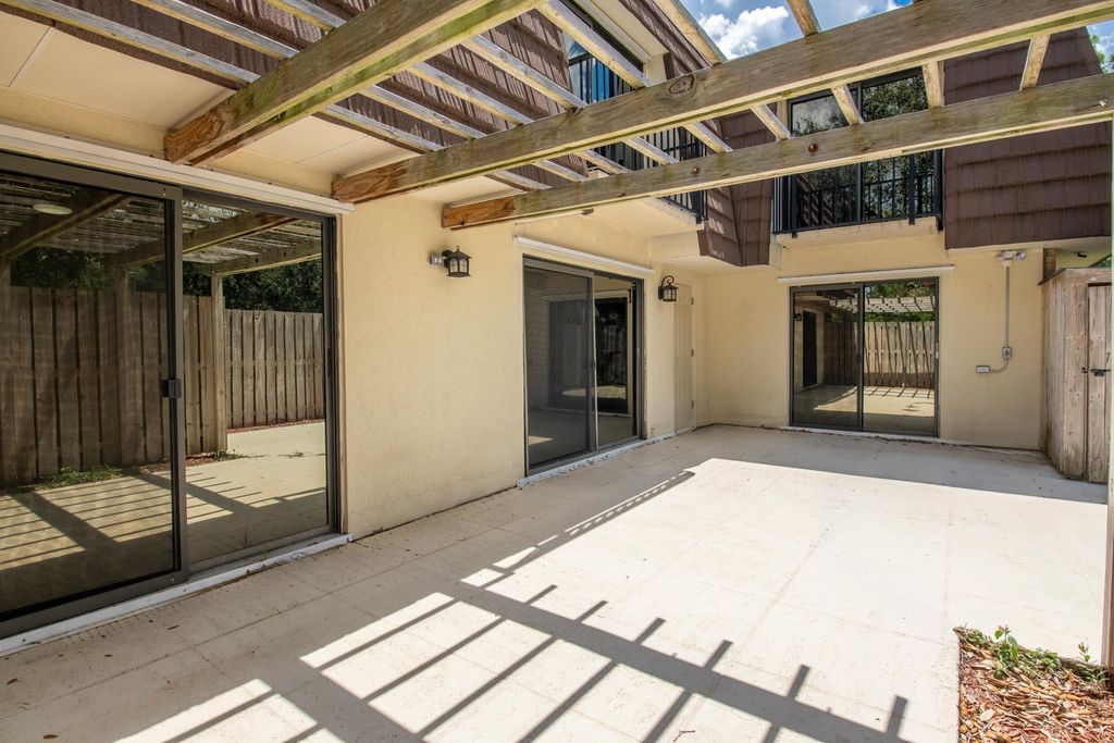 Photo of 426 4th Lane, Palm Beach Gardens, FL 33418 (MLS # R11015297)