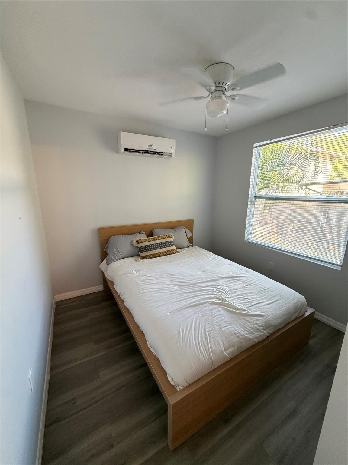 RIVERSIDE ADD AMEN PLAT - Residential Lease