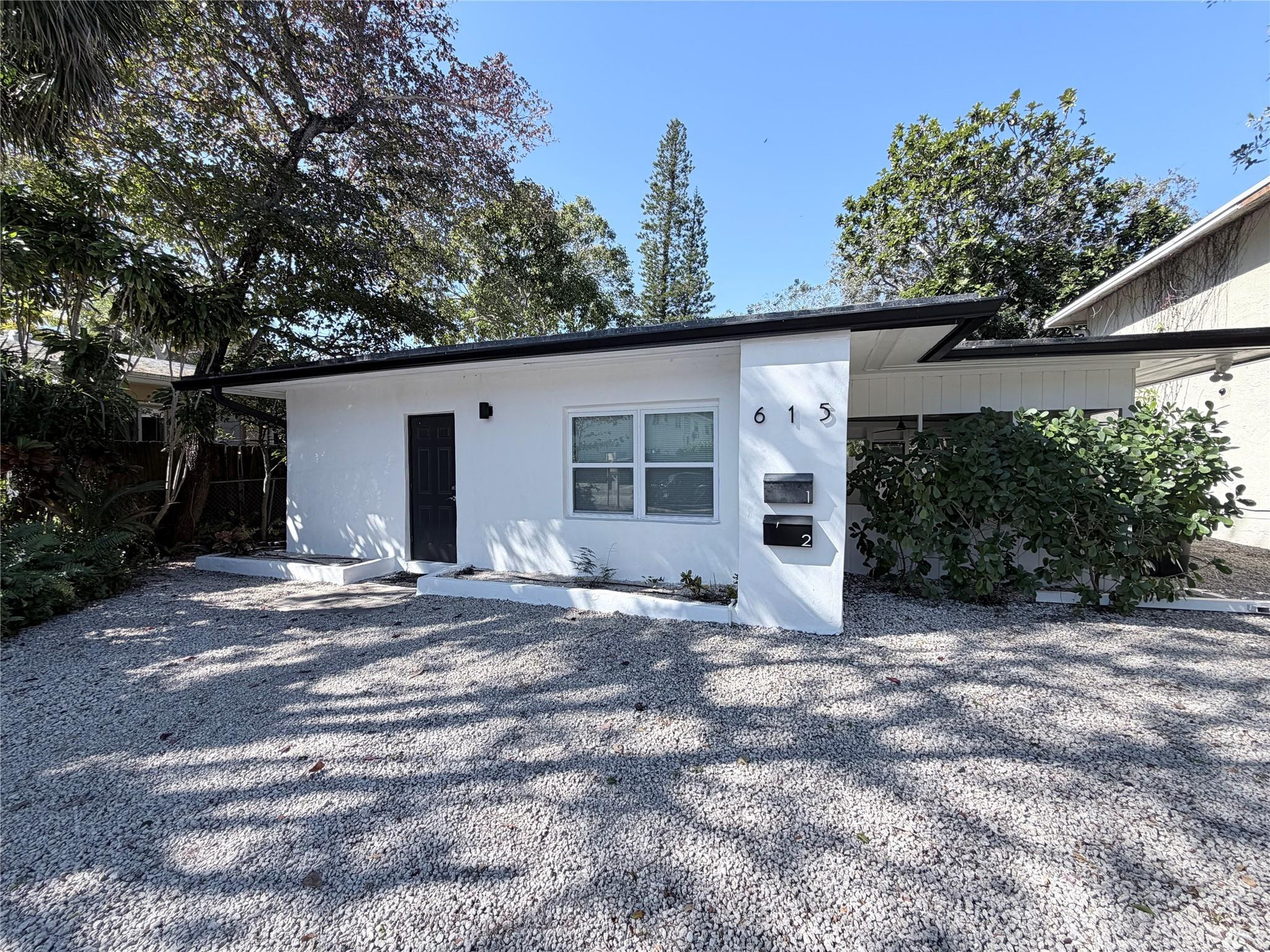 RIVERSIDE ADD AMEN PLAT - Residential Lease