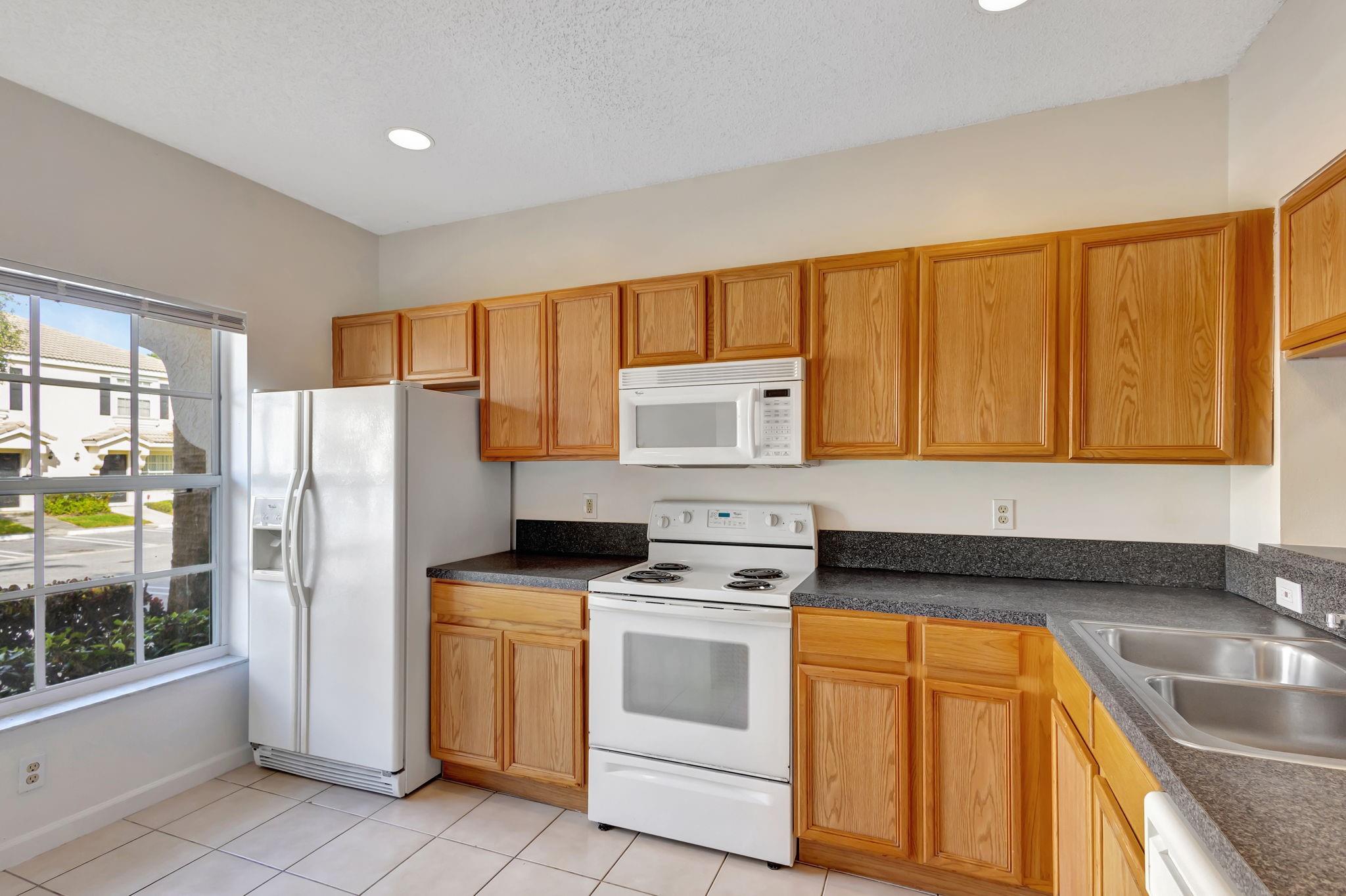 5047 Palmbrooke Cir 5047