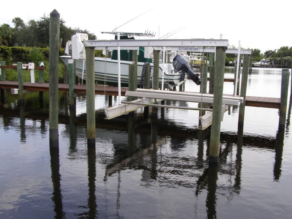 Photo of 728 SW River Bend Circle, Stuart, FL 34997 (MLS # R10919872)